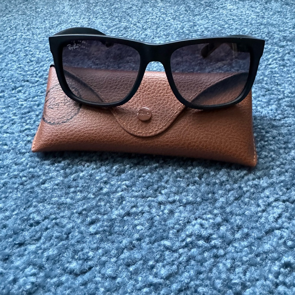 Men’s Square Shaped Ray Ban Sunglasses